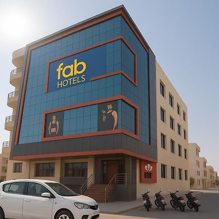 Fabhotel The Golf Inn Noida Kültér fotó