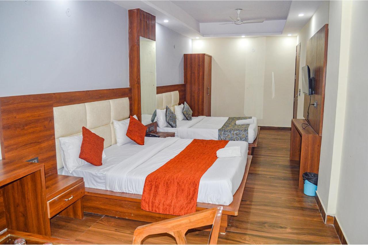 Fabhotel The Golf Inn Noida Kültér fotó