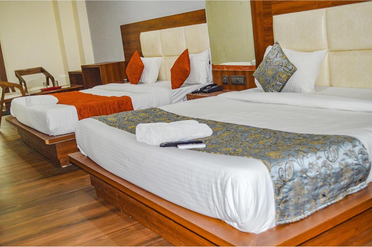 Fabhotel The Golf Inn Noida Kültér fotó