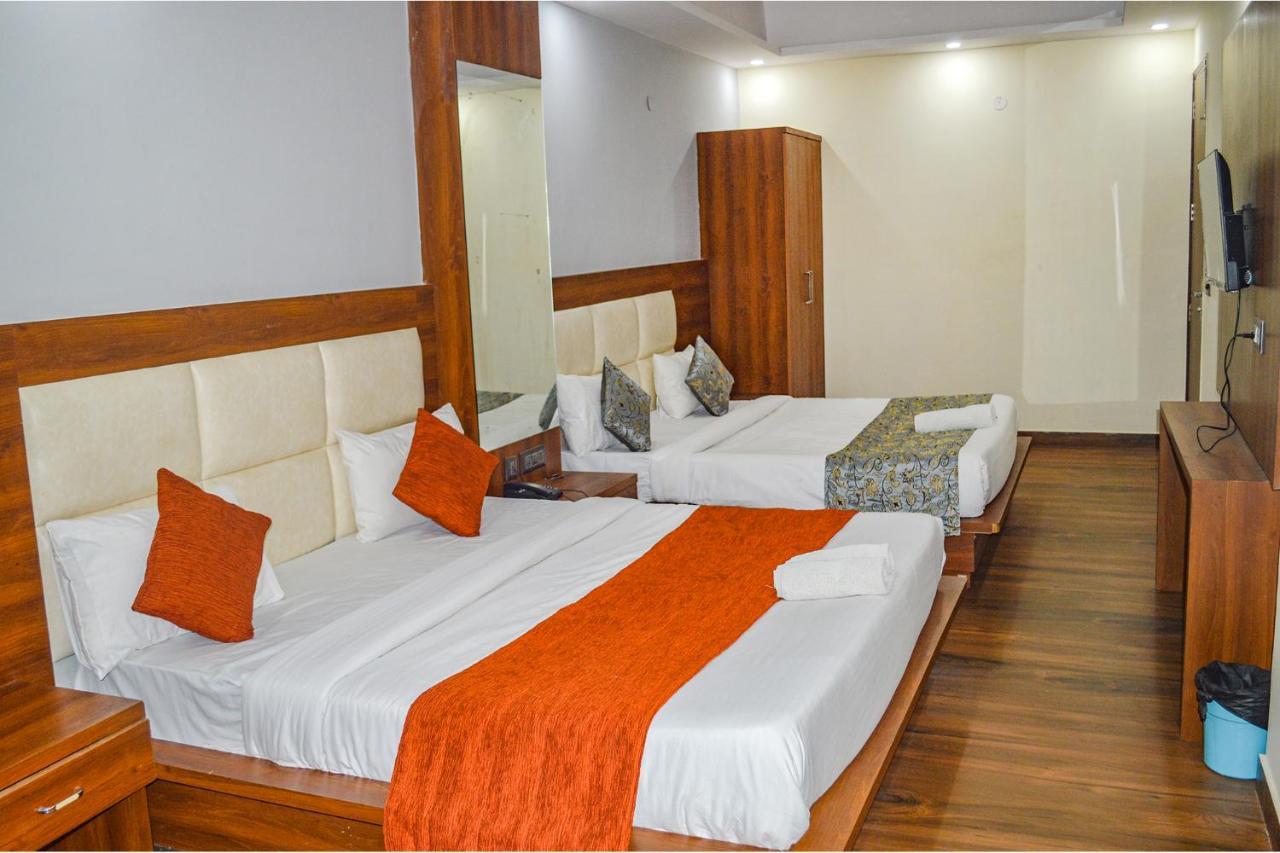 Fabhotel The Golf Inn Noida Kültér fotó